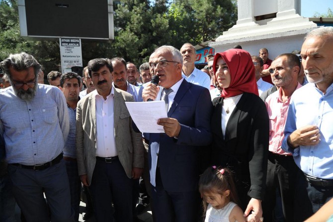 Bingöl Belediye Başkanı Barakazi'den "ekonomiye destek"