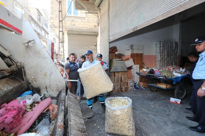 Gaziantep’te 900 kilo kullanım tarihi geçmiş beyaz et ele geçirildi