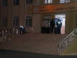 Hırsızlar Çekmeköy'de kendilerini kaydeden kamera kayıtlarını çaldı