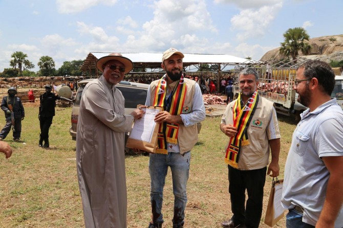 Wezîrê Ugandayî ji ber alîkarîyên ku tên kirin ji IHO-EBRAR û Yetîm-Derê re teşekur kir