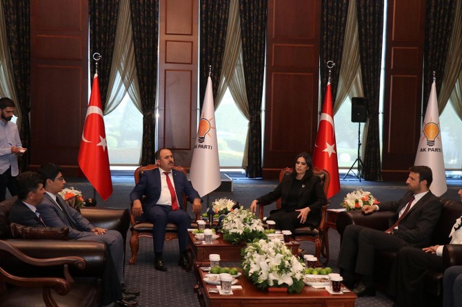 HUDA PAR û AK Partî îda hev pîroz kirin