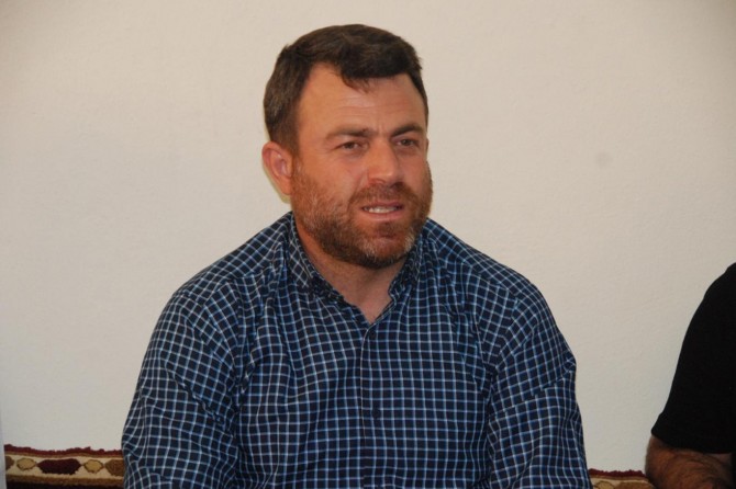 Dema bi zimanê Kurdîdi meclîsê de tê axavtin wek zimanê nayê zanîn dikeve qeydan