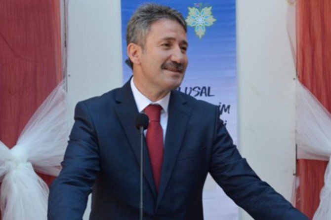 Midûrê Perwerdehîya Neteweyî yê Bajêra Stenbolê guherî