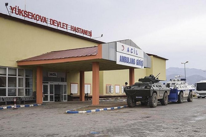 Askeri araç devrildi: 2 asker hayatını kaybetti, 7 yaralı