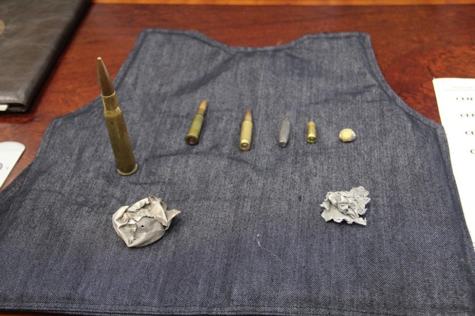 ​Van Yüzüncü Yıl Üniversitesinde roket ve uçaksavara dayanıklı zırh üretildi