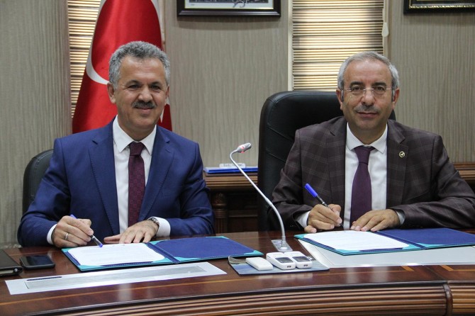 PTT Kart sayesinde öğrencilerimizin hayatı kolaylaşacak