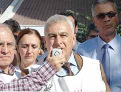 Sağlıkçılardan "CEO" Tepkisi