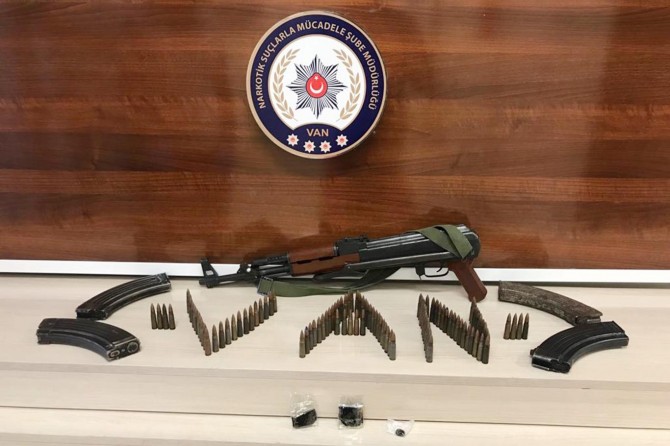 Van merkezli uyuşturucu operasyonu: 13 gözaltı