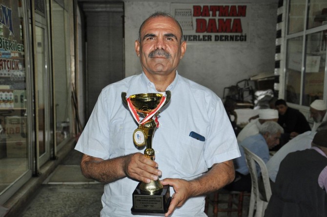 Dama şampiyonasında 7 ülkeden 200 yarışmacı arasında 2. oldu