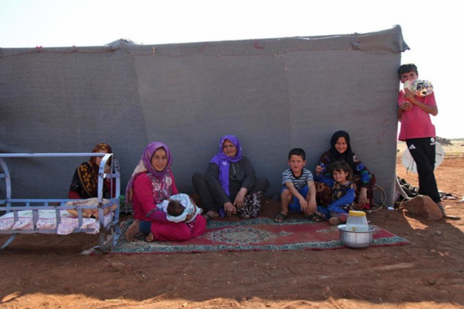 Siviller İdlib'i terk ediyor