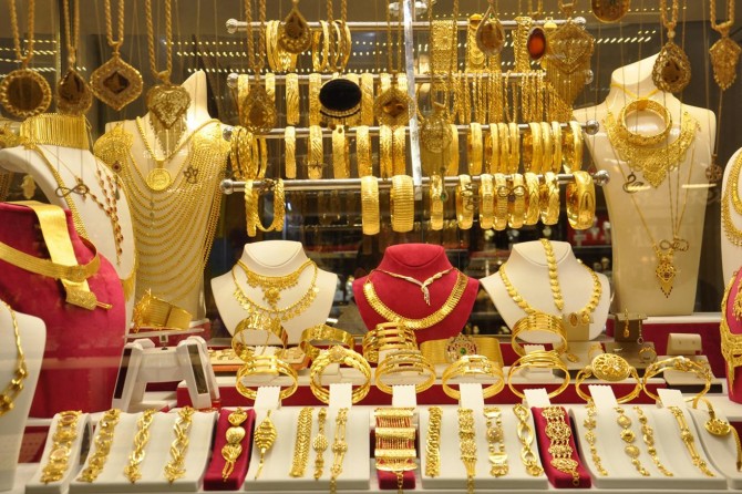 ​Mecbur olanların dışında altın alan yok