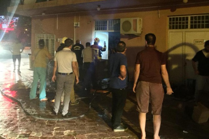 Batman Kadın Doğum ve Çocuk Hastalıkları Hastanesinin deposu ikinci kez yandı