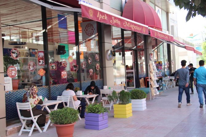 Van'da Engelsiz Kafe ile engeller unutuldu