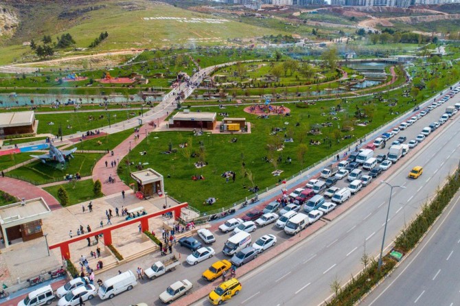 Şahinbey ilçesinde 606 park yaptık