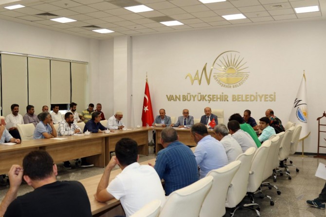 Halk otobüsleri ile ilgili şikayetler konuşuldu