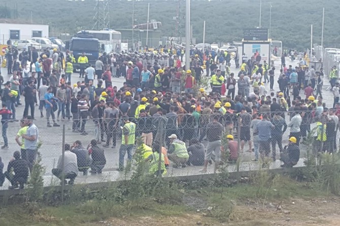 Üçüncü havalimanı inşaatında işçiler eylem başlattı