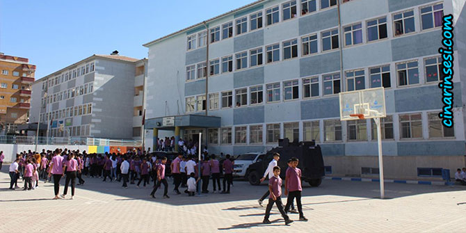 Silopi'de yaklaşık 40 bin öğrenci okula başladı