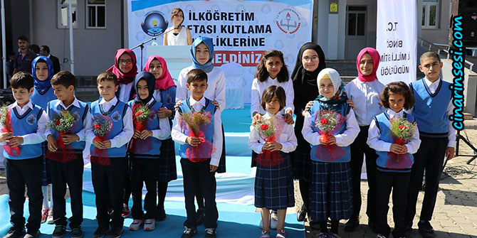 Adalete inanan, kardeşliği inşa etmiş bir nesil yetiştirmeliyiz