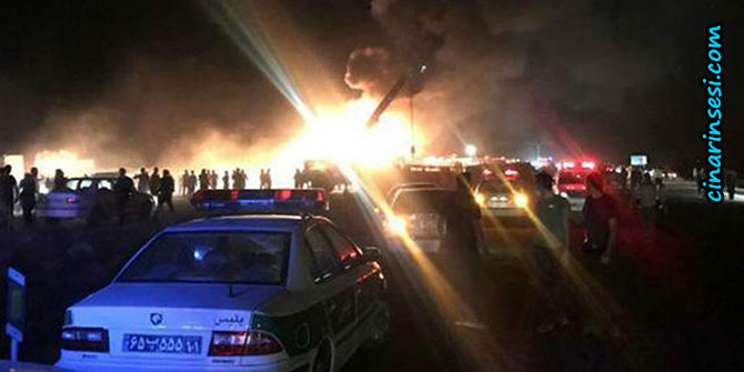 İran'da otobüs tankere çarptı: 19 ölü