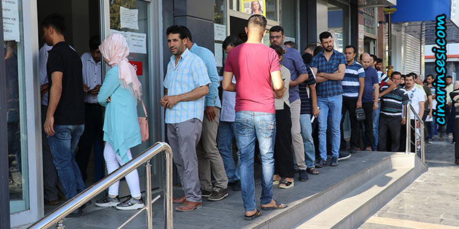 Nüfus müdürlüğündeki yoğunluğa çözüm istiyoruz