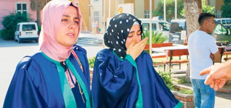 Başörtülülere Karşı Eğitim-Sen Müdür İşbirliği!