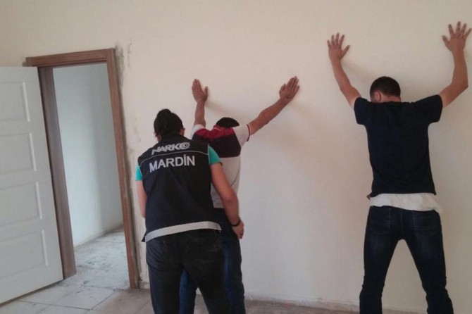 Mardin’de kaçakçılık operasyonları