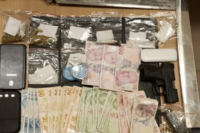 Gaziantep'te uyuşturucu operasyonu: 9 gözaltı