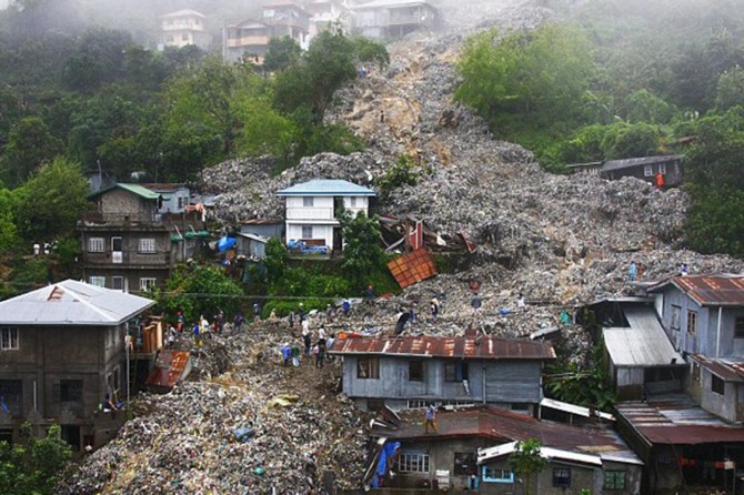 Filipinler'de toprak kayması: En az 25 kişi öldü