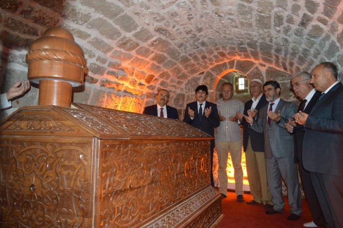 Feyzullah El Ensari Hazretlerinin Türbesinin açılışı yapıldı