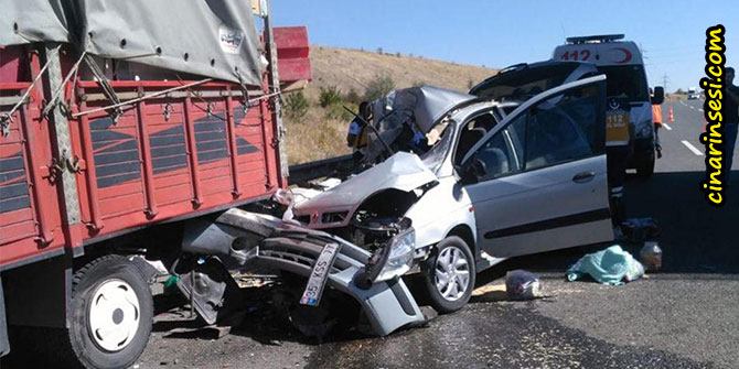Otomobîl ji paşve li kamyonê xist: Kesek jiyana xwe ji dest da 3 kes birîndar bûn