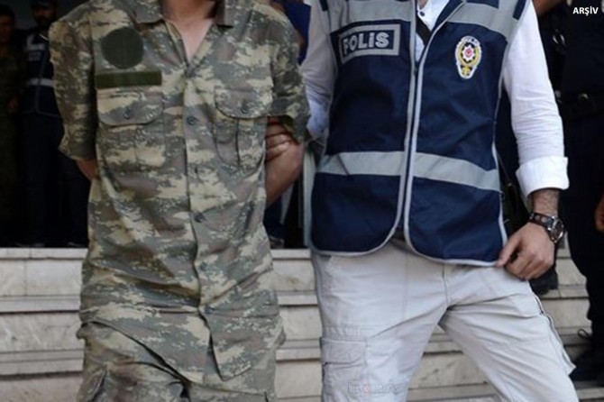 36'sı muvazzaf 71 kişi hakkında gözaltı kararı