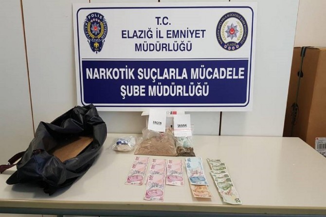 Yol kontrolü esnasında uyuşturucu ele geçirildi