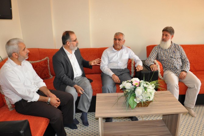 Haksız yere zindana konulan mahkûmlar görmemezlikten geliniyor