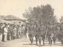 Rakirina 8 Qanûnên Şoreşê