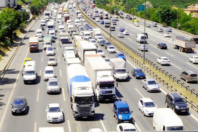Trafiğe kayıtlı araç sayısı 23 milyona yaklaştı