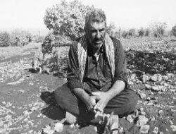 Öcalan müdürle voltada
