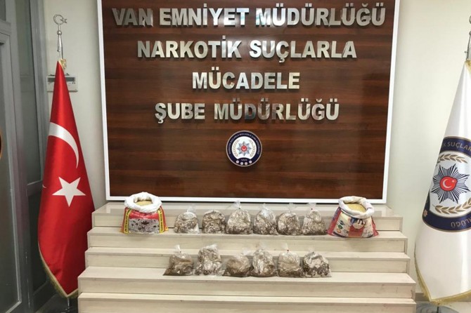 Van Ferit Melen Havalimanında eroin ele geçirildi