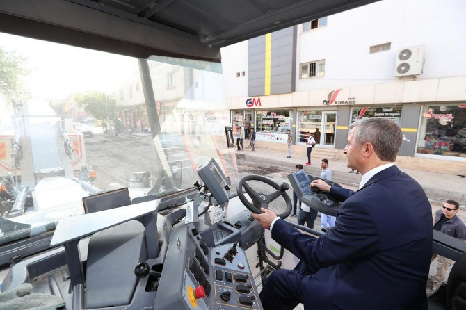Asfalt freze makinası ile yol kotları bozulmayacak