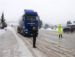 Otomobillere kış lastiği zorunluluğu yok