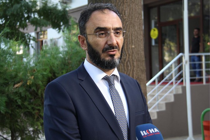 Çocuklarımızı Kur'an ahlakı ve cami ruhuyla büyütelim