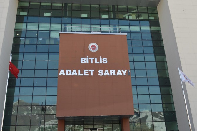 Bitlis merkezli PKK operasyonu: 5 tutuklama