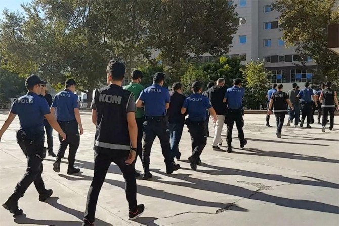 Gaziantep merkezli FETÖ operasyonu: 4 tutuklama