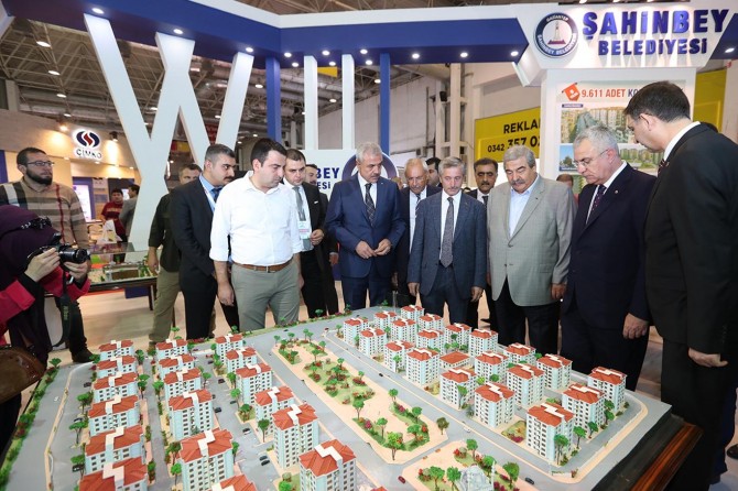 Şahinbey Belediyesinin fuardaki standı yoğun ilgi gördü