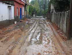 Kanalizasyon Çalışması Mahalleliyi Çileden Çıkardı