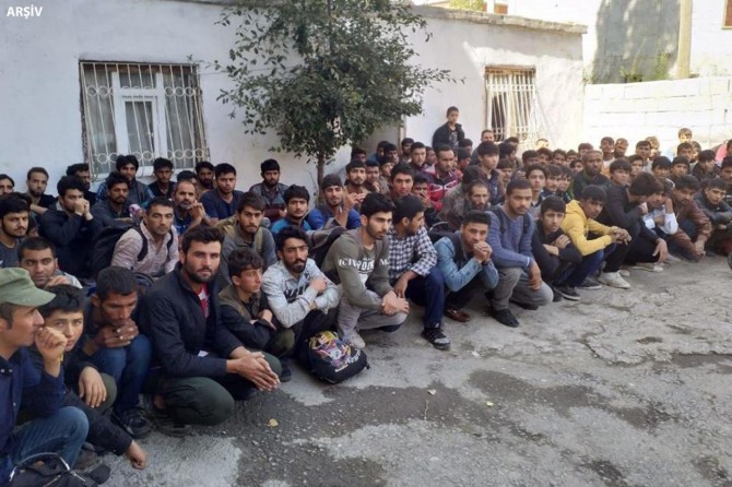 Van’da 45 göçmen yakalandı