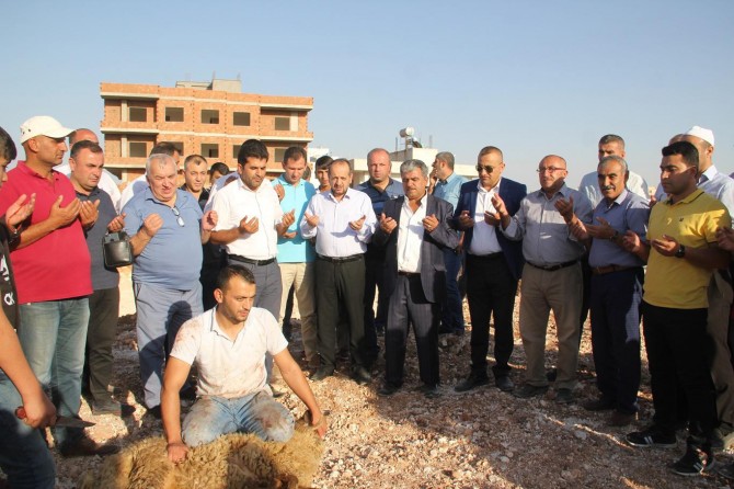 24 derslikli okulun temeli dualarla atıldı