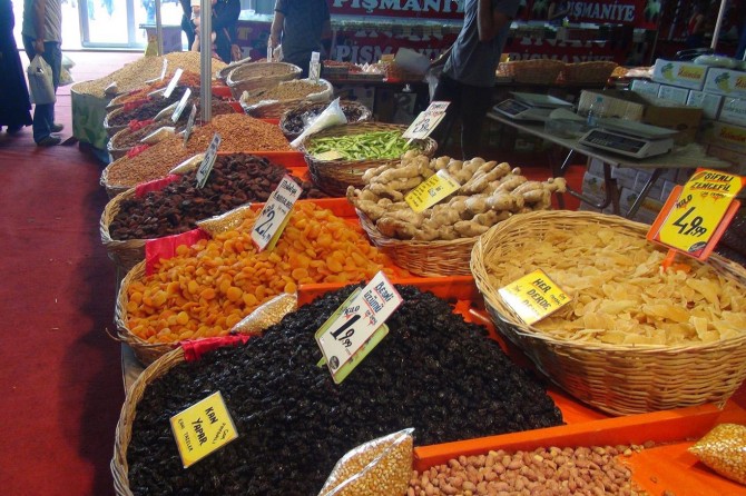 ​Adıyaman'da yöresel ürünler fuarı devam ediyor