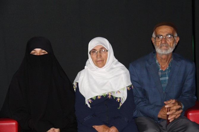 Rojame ya herî bextewar kirin roja şîn û huznê