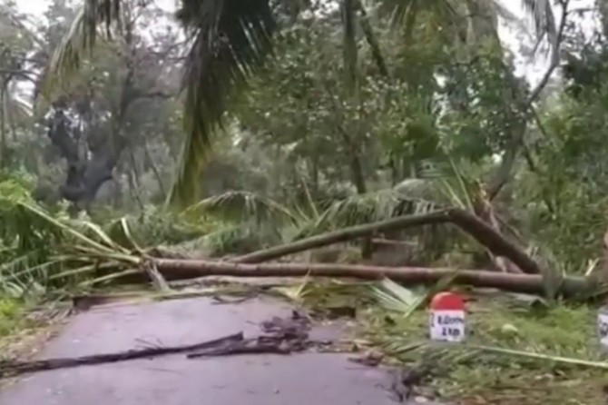 Hindistan'da siklon fırtınası: 11 ölü