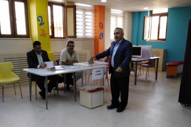 Çınar’da Eğitim-Bir-Sen başkanı kura ile belirlendi